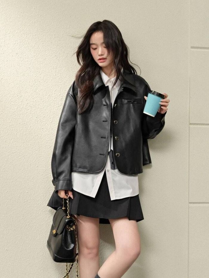 Phối đồ đơn sắc giúp vóc dáng trông cao ráo, thanh thoát hơn.