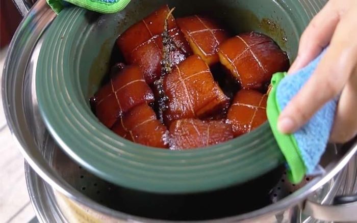 Món thịt kho hấp dẫn. Ảnh minh họa.