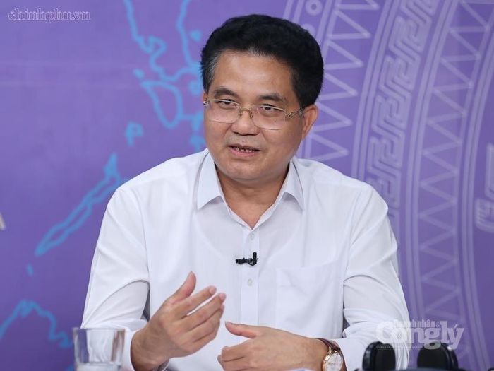 Ông Lê Quang Hoà, Ủy viên Ban Thường vụ Tỉnh ủy, Phó Chủ tịch UBND tỉnh Hưng Yên.