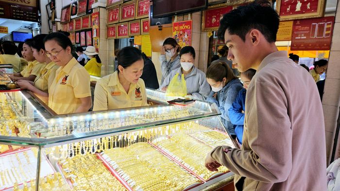 Doanh nghiệp chưa báo cáo Ngân hàng Nhà nước về việc chấm dứt hoạt động kinh doanh vàng miếng tại một số chi nhánh.