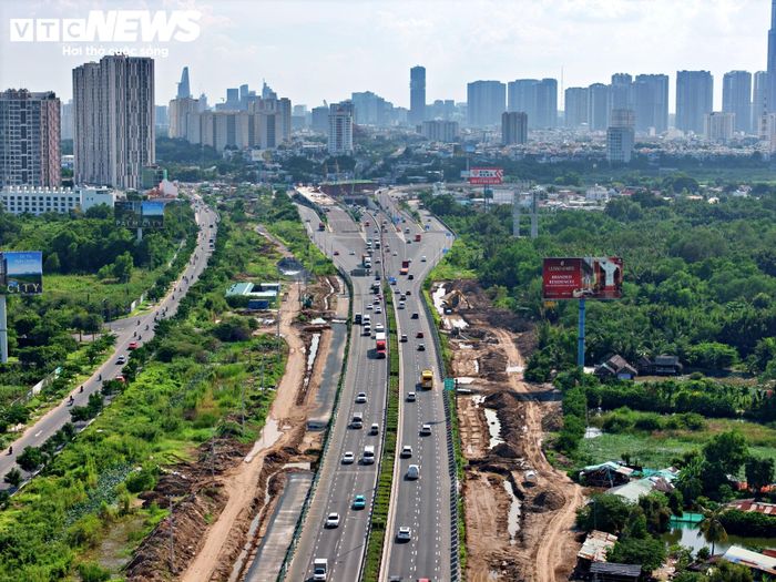 Dự án cũng được kỳ vọng góp phần tăng khả năng kết nối từ trung tâm TP.HCM đến sân bay quốc tế Long Thành, đồng thời giảm áp lực giao thông trên đoạn đường dẫn hiện hữu. Theo kế hoạch, các đơn vị thi công đang tập trung nguồn lực để hoàn thành toàn bộ dự án vào cuối năm nay.