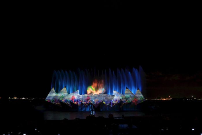 Chương trình Spectra – A Light & Water Show tại Marina Bay Sands (Singapore). Ảnh: Khánh Huy