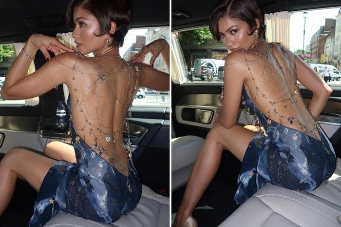  Sở hữu chiều cao khoảng 1m78 cùng vóc dáng mảnh mai và gương mặt góc cạnh, Zendaya nhiều năm liền góp mặt trong danh sách những ngôi sao mặc đẹp nhất Hollywood. 