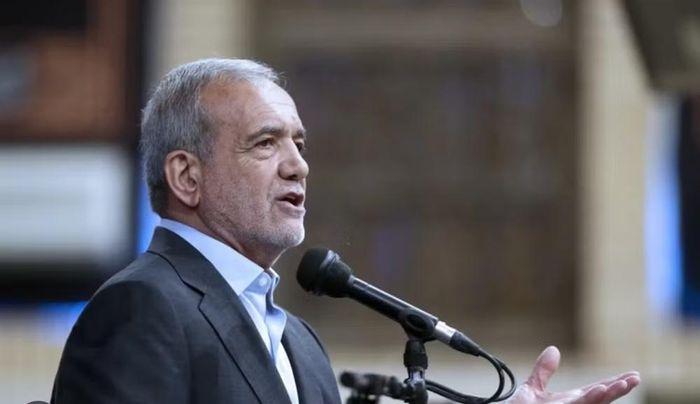 Tổng thống Iran ông Masoud Pezeshkian cho biết đã gặp ông Mojtaba trong một cuộc gặp kéo dài 2 giờ 30 phút.