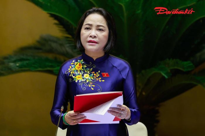 Phó Chủ tịch Quốc hội Nguyễn Thị Thanh điều hành phiên thảo luận về dự án Luật Hòa giải ở cơ sở (sửa đổi). (Ảnh: Quang Vinh)
