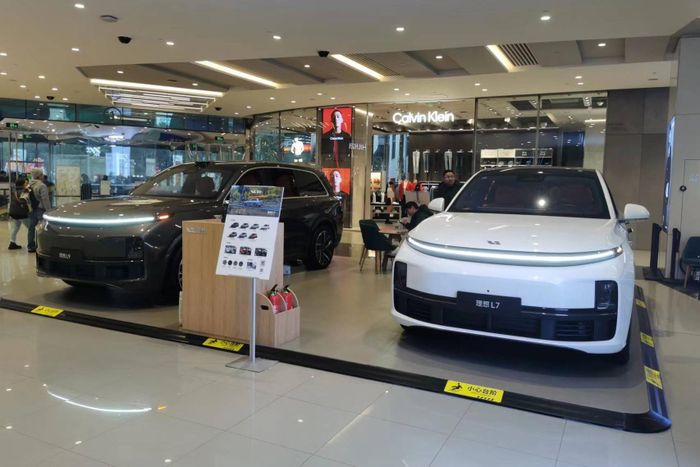  Sự cạnh tranh khốc liệt tại thị trường nội địa cũng thúc đẩy các hãng xe Trung Quốc đẩy mạnh xuất khẩu, góp phần kéo mặt bằng giá BEV toàn cầu xuống thấp hơn. 