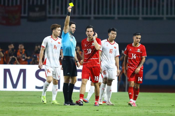  Indonesia lần thứ hai liên tiếp bị loại từ vòng bảng ASEAN Cup. Ảnh: Minh Chiến. 