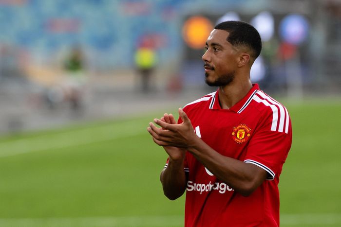 Tielemans chưa thể giúp MU yên tâm ở vị trí tiền vệ.