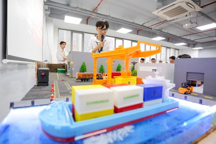  Chương trình đào tạo ngành Logistics và Quản lý chuỗi cung ứng VLU gắn với thực tiễn. 