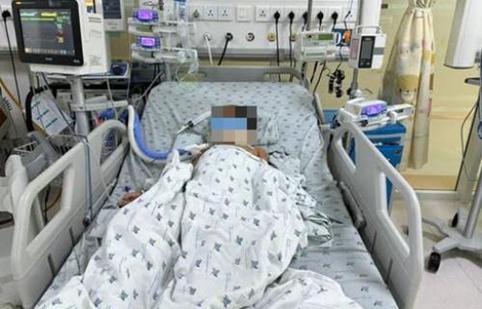 Bệnh nhi được điều trị tích cực và theo dõi nguy cơ xuất huyết tái diễn do ngộ độc hóa chất diệt chuột. Ảnh: BVCC.