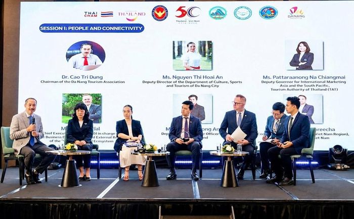 Các chuyên gia chia sẻ tại Hội thảo
