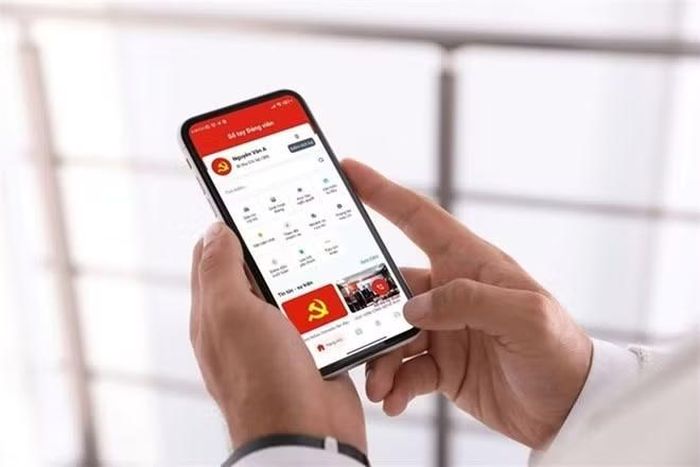 Các ý kiến gợi mở việc tăng cường sử dụng tài liệu điện tử, tài liệu video, Sổ tay đảng viên điện tử, thẻ đảng viên tích hợp chip hoặc mã QR; đồng thời nghiên cứu hình thức sinh hoạt trực tuyến phù hợp đối với một số tổ chức đảng, đảng viên có điều kiện hoạt động đặc thù.