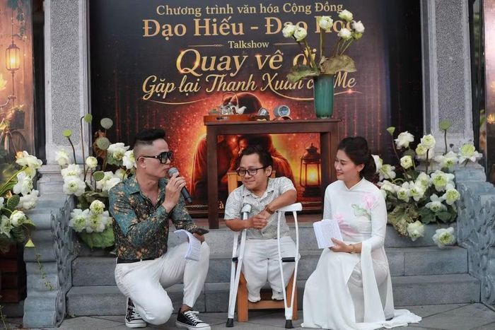 Những câu chuyện đời thường về gia đình, về tình cảm với cha mẹ được chia sẻ tại sự kiện.