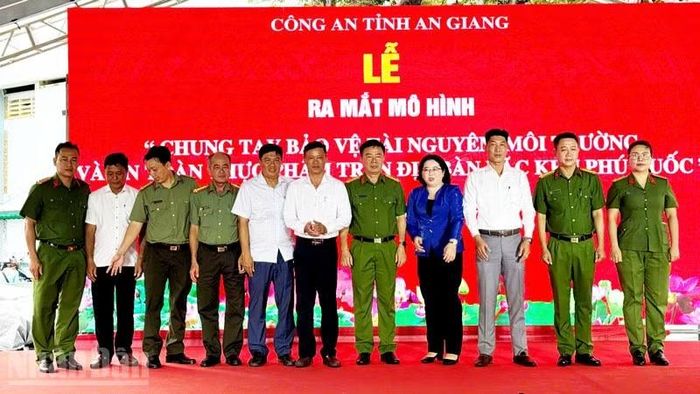 Ban Chỉ đạo mô hình ra mắt.