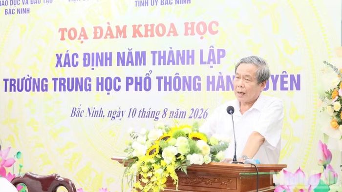 Các ý kiến tham luận tại tọa đàm.