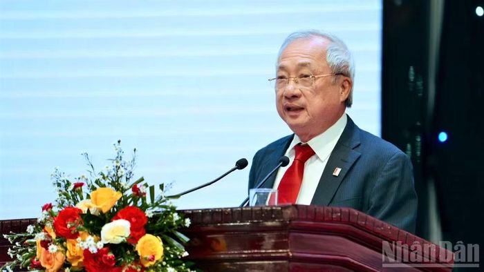 Thượng tướng Nguyễn Văn Thành, nguyên Ủy viên Trung ương Đảng, nguyên Thứ trưởng Công an, Chủ tịch Hội Hữu nghị Việt Nam-Thái Lan phát biểu tại lễ kỷ niệm.