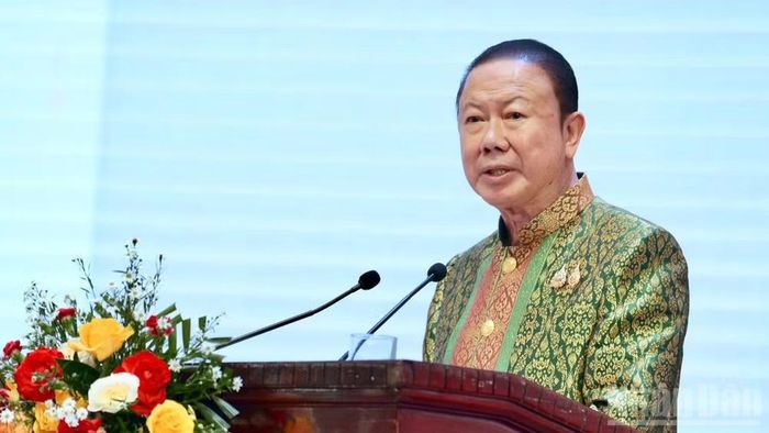 Chủ tịch Hội hữu nghị Thái Lan-Việt Nam Sanan Angubolkul phát biểu tại lễ kỷ niệm.
