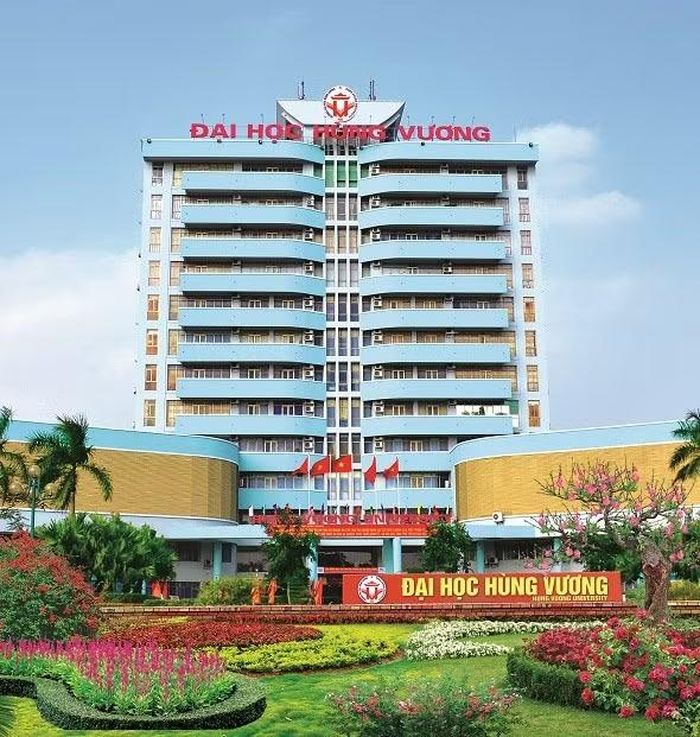 Tòa nhà hành chính của Trường đại học Hùng Vương.