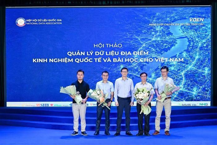 Các diễn giả trình bày tại hội thảo. (Ảnh: NDA)