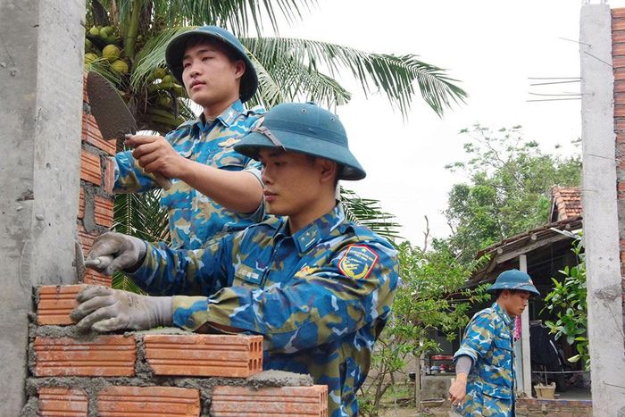 Cán bộ, chiến sĩ Sư đoàn 377 tham gia “Chiến dịch Quang Trung”. 