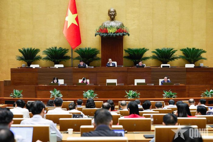 Quang cảnh phiên họp Quốc hội về dự án Luật sửa đổi, bổ sung một số điều của Luật Kiến trúc. Ảnh: TRỌNG HẢI