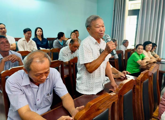 Rất nhiều vấn đề dân sinh được các cử tri quan tâm.