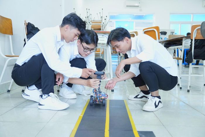  Thí sinh trúng tuyển thực hiện làm thủ tục nhập học từ ngày 14-8-2026 đến chiều ngày 21-8-2026 