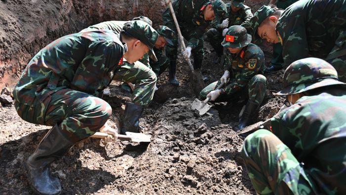  Công tác tìm kiếm, khai quật được thực hiện tỉ mỉ 