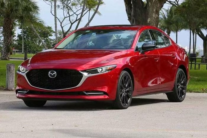Lượng xe Mazda3 giao trong tháng 7 tăng gần 88% còn doanh số lũy kế từ đầu năm tăng 28% dù mẫu xe này đang tiến gần đến sinh nhật lần thứ 10.