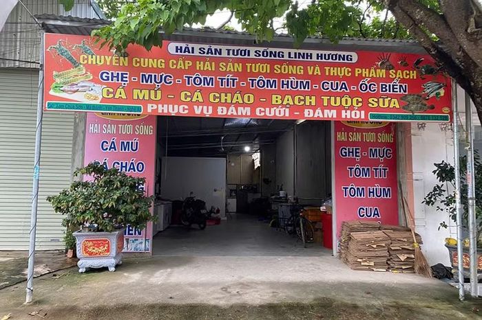 Phạm Thị Hương mở cửa hàng buôn hải sản nhằm tạo vỏ bọc cho hoạt động huy động vốn. (Ảnh: CANA)