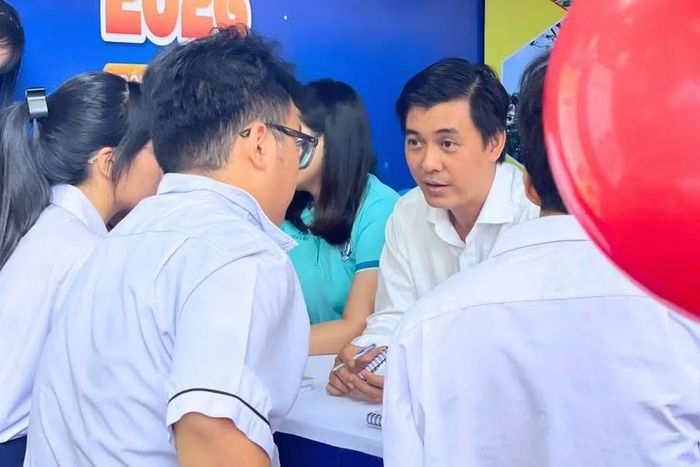Hoạt động tư vấn tuyển sinh của Trường Đại học Đồng Nai.