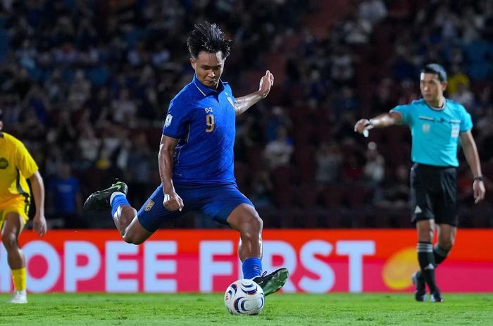 3 trong 4 bàn thắng mà Thái Lan có được trên sân nhà là từ chấm penalty