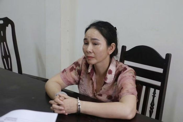 Đối tượng Phạm Thị Hương.