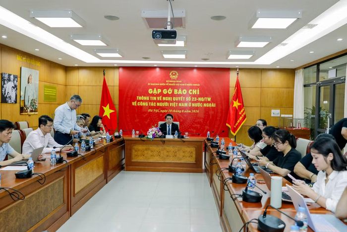 Buổi gặp gỡ báo chí thông tin về Nghị quyết số 23. (Ảnh: Dương Tiêu)