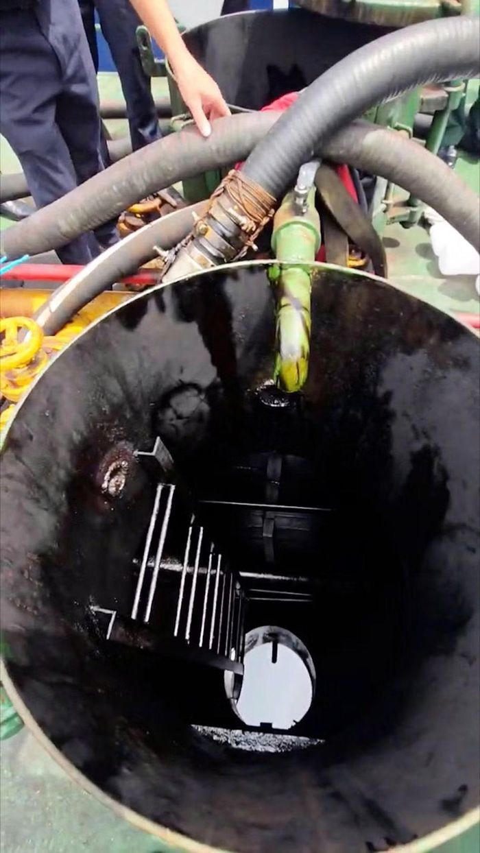 Lực lượng hải quan phối hợp với Công an TP. Hải Phòng phát hiện tàu chở dầu diesel nghi nhập lậu.