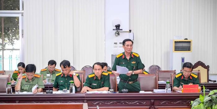 Quang cảnh buổi làm việc