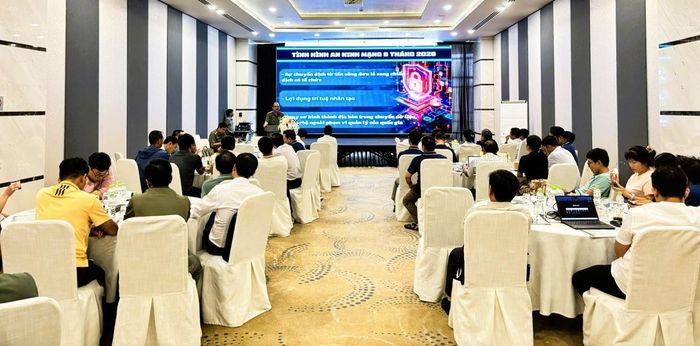 Quang cảnh buổi tập huấn