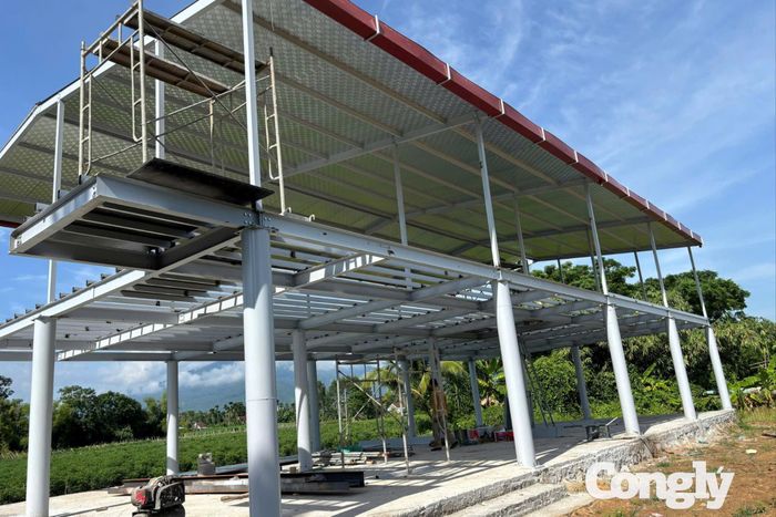 Hiện trạng xây dựng nhà sinh hoạt cộng đồng kết hợp phòng tránh lũ do xã Hòa Thịnh vận động