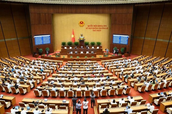 Quang cảnh phiên làm việc của Quốc hội chiều 10/8.