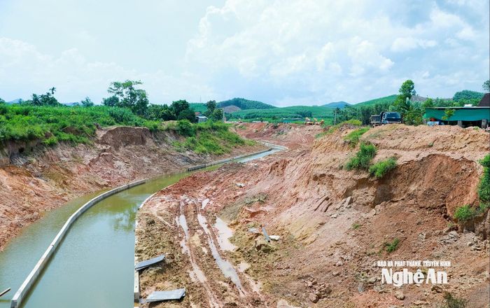 Tiến độ thi công hạng mục điều chỉnh Kênh tiêu Châu Bình. Ảnh: Thành Duy