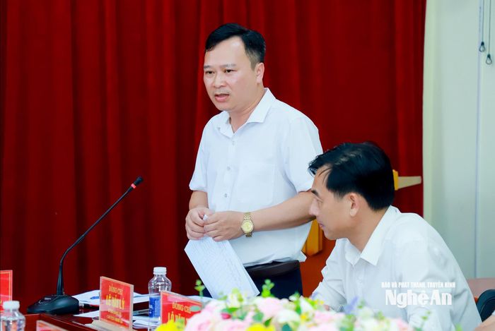 Đồng chí Lê Hải Lý - Bí thư Đảng ủy, Chủ tịch HĐND xã Châu Bình phát biểu ý kiến. Ảnh: Thành Duy
