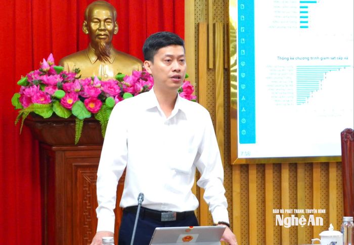 Đồng chí Nguyễn Kỳ Thanh - Ủy viên chuyên trách Ban Kinh tế - Ngân sách tỉnh, Tổ trưởng Tổ giúp việc Ban Chỉ đạo phát biểu tại buổi làm việc. Ảnh: Phan Trung Tú