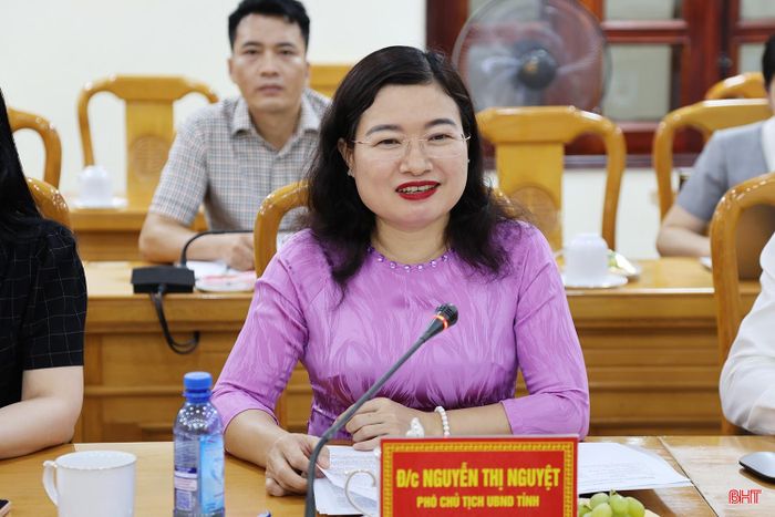 Phó Chủ tịch UBND tỉnh Nguyễn Thị Nguyệt phát biểu tại buổi làm việc.