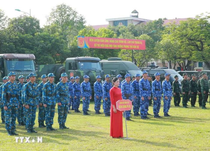 Các lực lượng tham gia khai mạc Hội thao. (Ảnh: Trọng Đức/TTXVN)