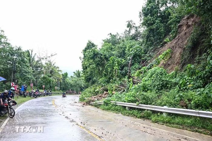 Hiện trường vụ lở đất ở tỉnh Sarangani, Philippines. (Ảnh: THX/TTXVN phát)
