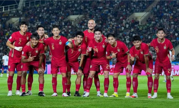 Thái Lan là đội gây ấn tượng nhất khi là đội duy nhất toàn thắng vòng bảng. Ảnh: FAT