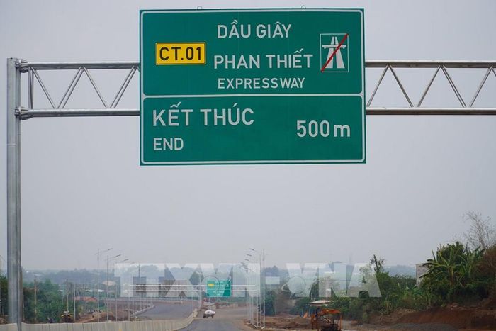 Điểm cuối cao tốc Phan Thiết - Dầu Giây tại huyện Thống Nhất, tỉnh Đồng Nai.