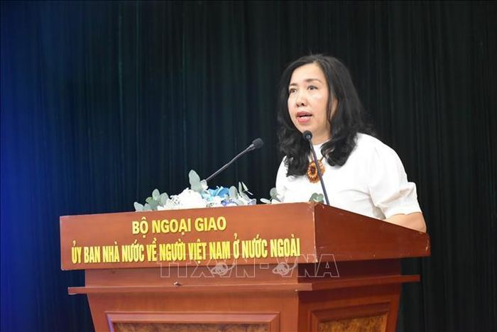 Thứ trưởng Bộ Ngoại giao Lê Thị Thu Hằng phát biểu tại Hội thảo.