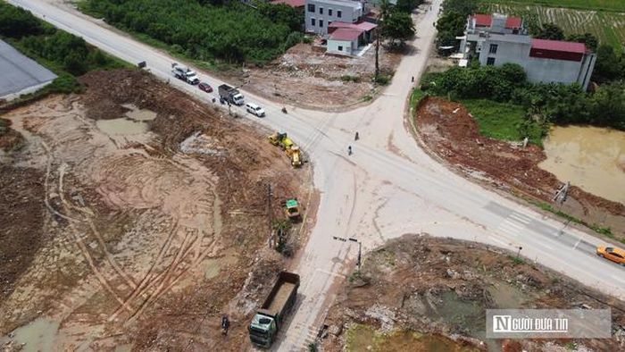 Mặt bằng qua xã Tân Ninh đang được giải tỏa.