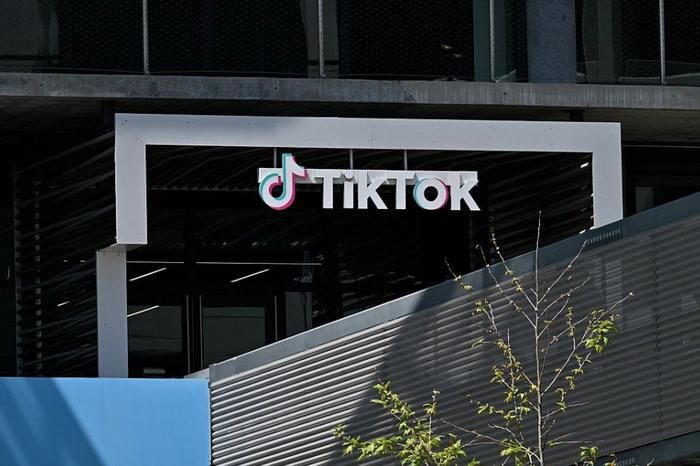 TikTok đang đồng thời đối mặt với bài toán tổ chức lại bộ máy, kiểm soát chi phí và thích nghi với những thay đổi nhanh chóng của ngành công nghệ. Ảnh: TechCrunch.